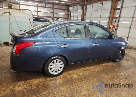 2016 Nissan Versa S z USA, uszkodzony, nr VIN 3N1CN7AP8GL821446